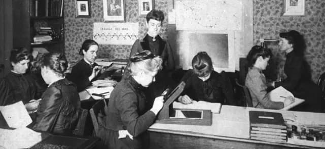 Des savantes aux calculatrices